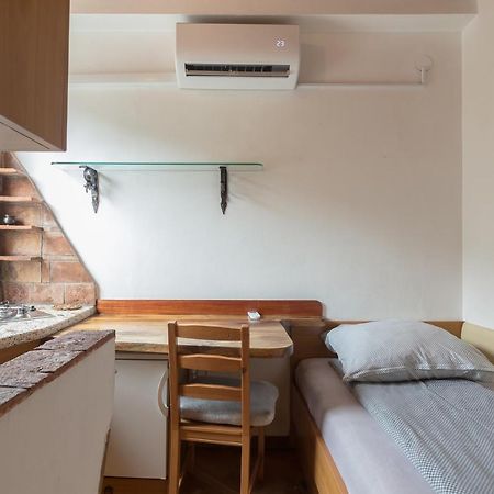 Cozy, Bright And Affordable Single Studio - Free Parking Ljubljana Exteriör bild